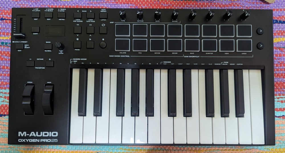 M-Audio Oxygen Pro 25-Key Midi controller