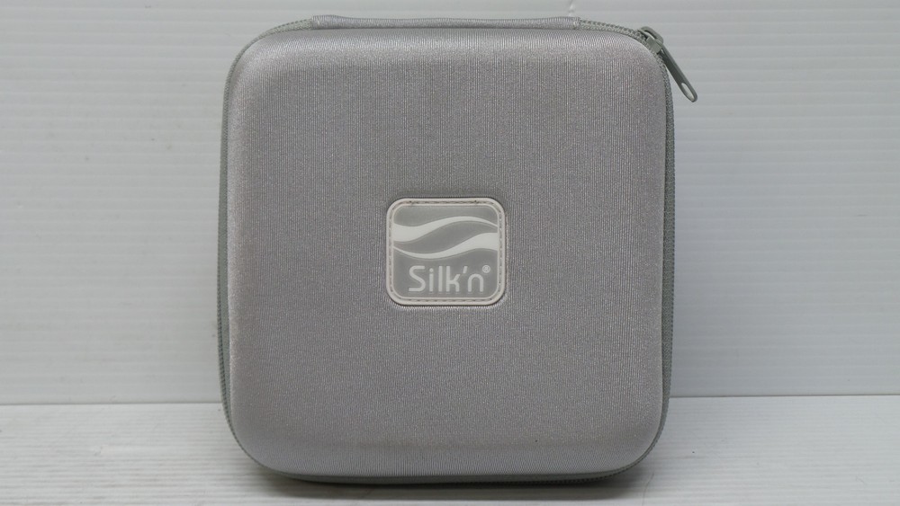 Display Model Silk'n ReVit Microderm Device 3 Tips and Travel Case No Acne A75
