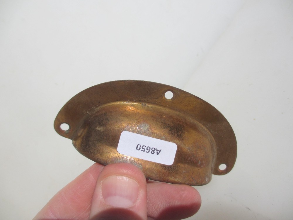 Vintage Brass Drawer Cup Handle Cupboard Pulls Shell Old Antique x1