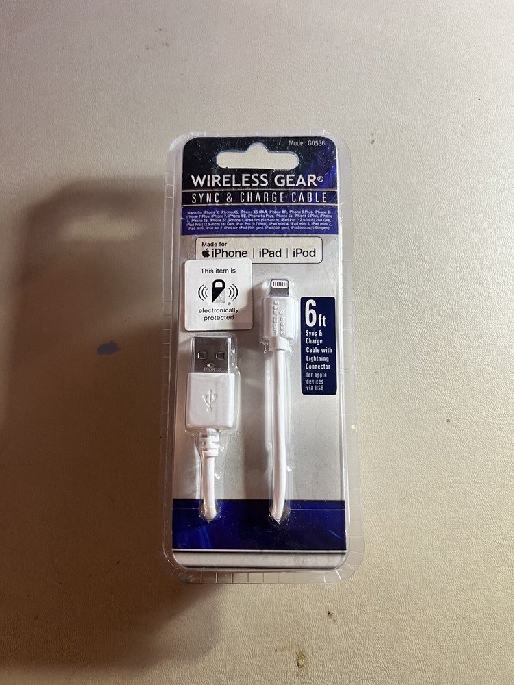 Wireless Gear Sync & Charge Cables 6ft For Use with IPhone White