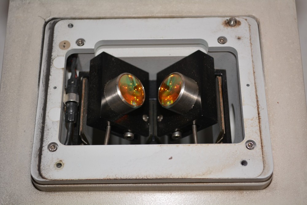 ^ Perkin Elmer Golden Gate Sampling Accessory For Spectrum One FT-IR #D751