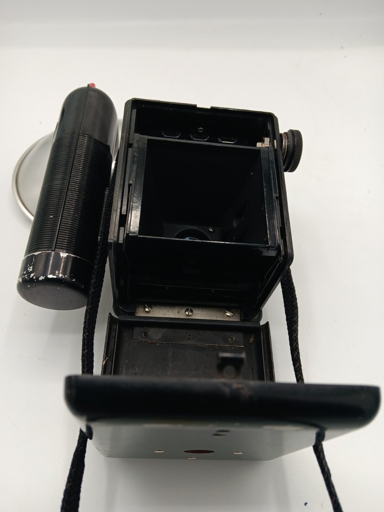 Argus Super Seventy-Five Twin Lense Reflex Box Camera With Flash TESTED