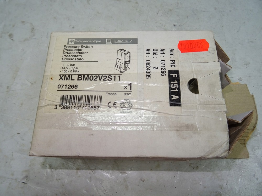 Telemecanique XML BM02V2S11 Different