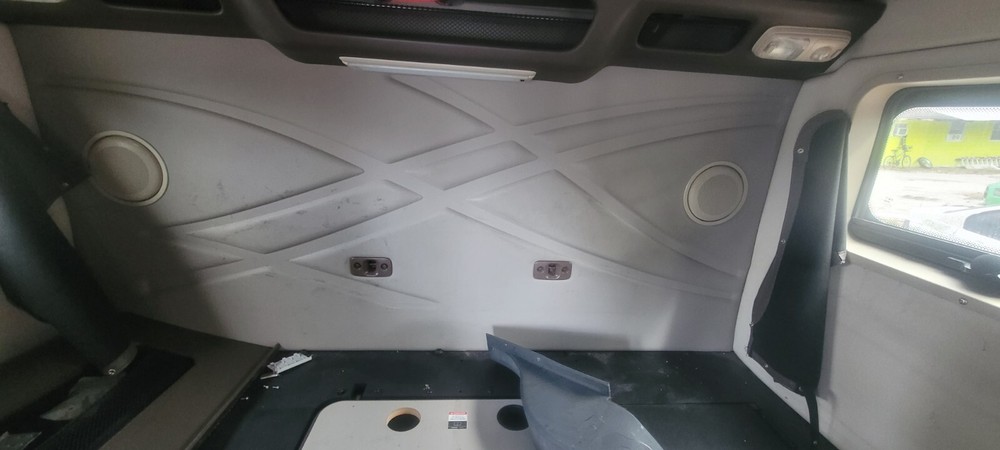 2015 Volvo Vnl Interior Panels