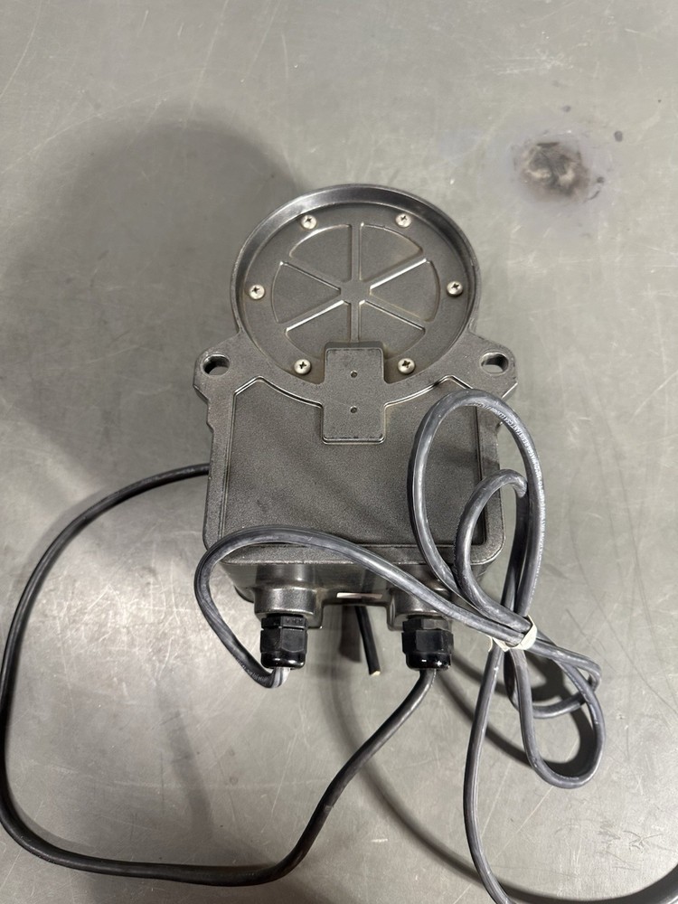 MINT Atkinson Dynamics AD26-8 12V Fire Truck Intercom Speaker