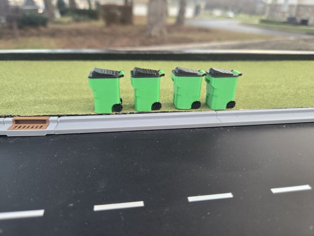 1/50 Scale Trash Bins *4 Pack* in Green