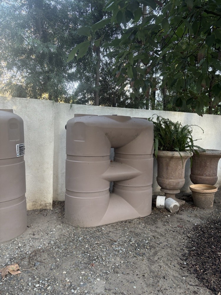 Slimline Rain Barrel 265 Gallon