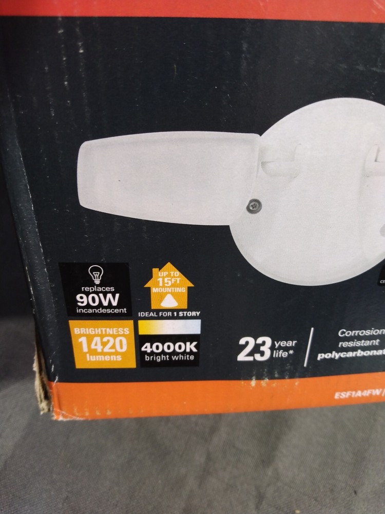 Cooper Lighting ESF1A4FW 2hd LED WHT FLD Lite - Quantity 1