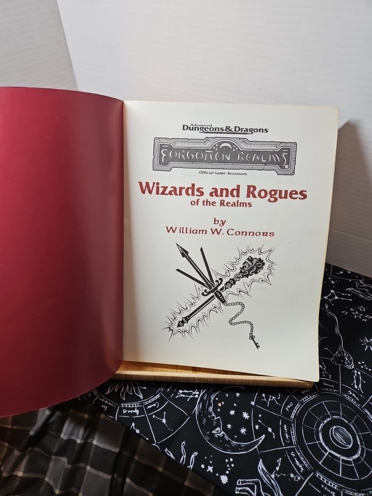 Advanced dungeon dragons forgotten realms. Accessory ,wizards rogues realms.