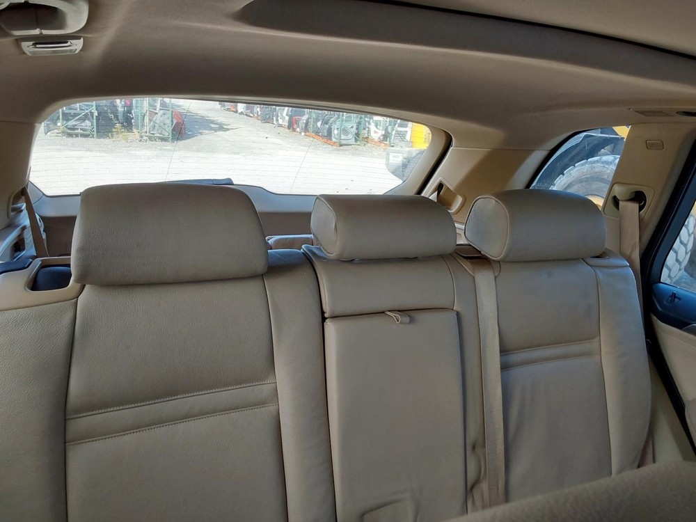 Used Headrest fits: 2007 Bmw X5  Grade A