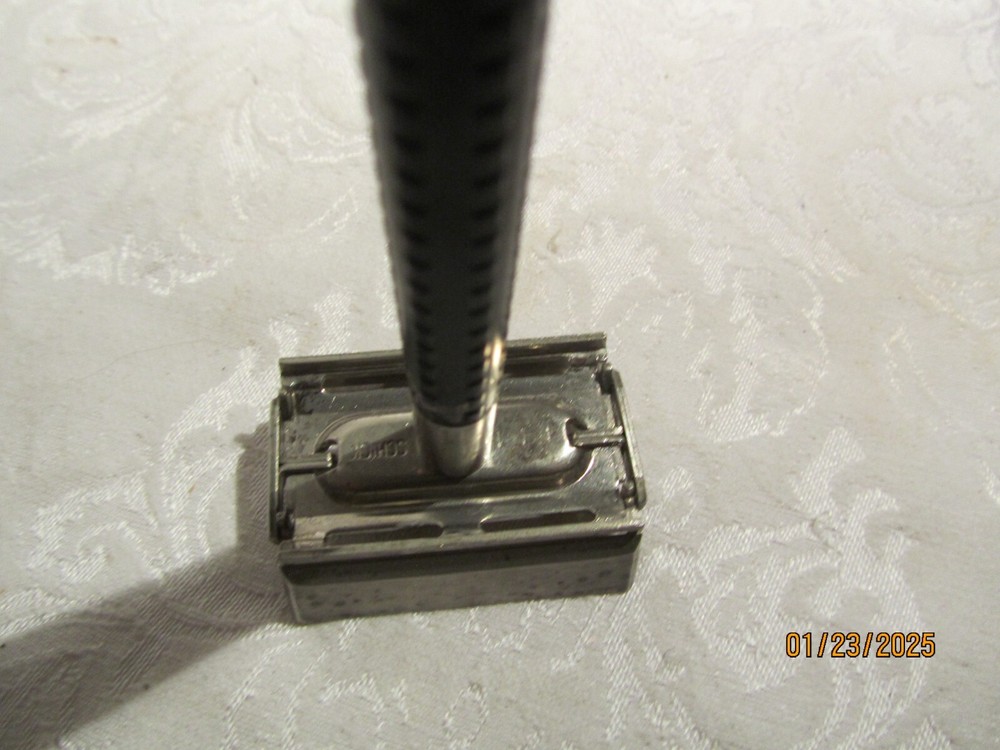 Vintage Schick Krona Double Edge Safety Razor