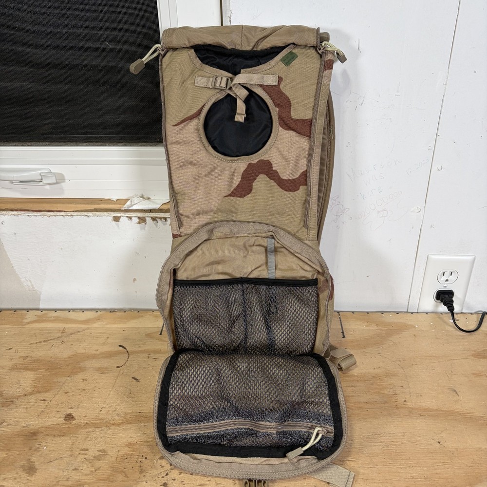 CamelBak Maximum Gear MULE 3L Tactical Hydration Pack Military Tan Camo