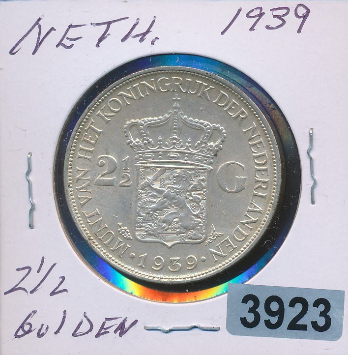 NETHERLANDS - 1939 - SILVER 2 1/2 GULDEN - #3923