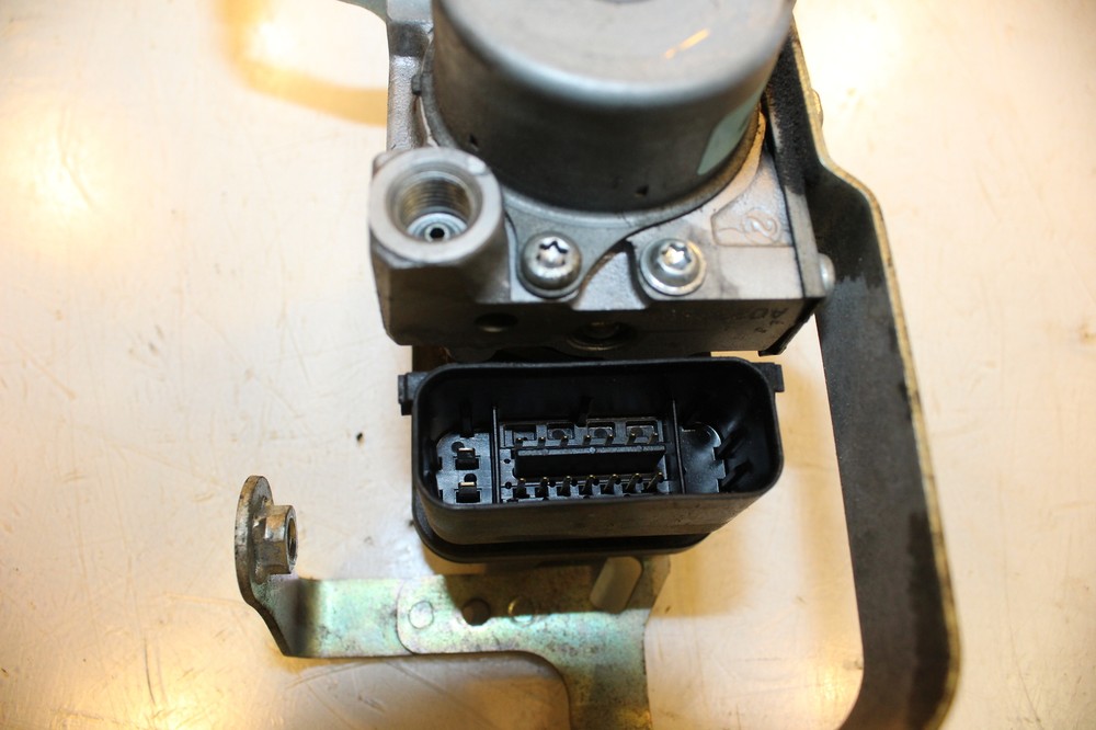 2015 Honda CTX 700 Abs Pump Unit Module 57110-MJF-C13