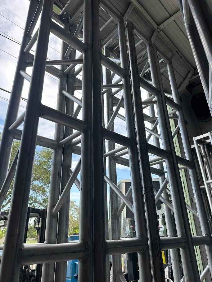 Thomas Engineering 10 Ft Truss #484 (One) THS