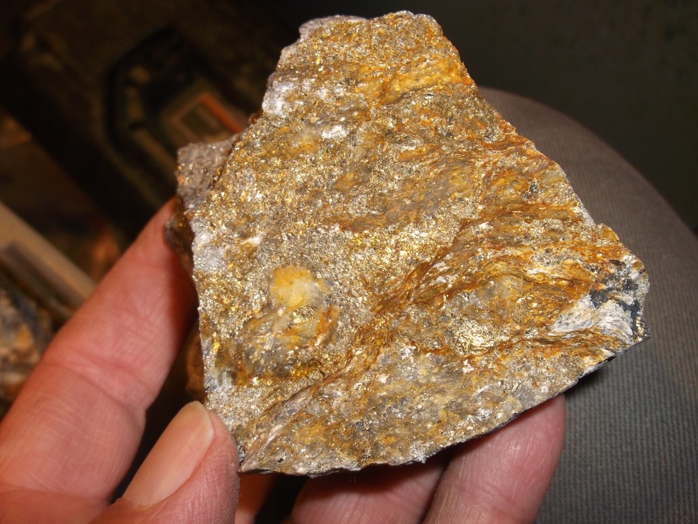 Gold, silver, copper,425 grams samples ,ore high grade .