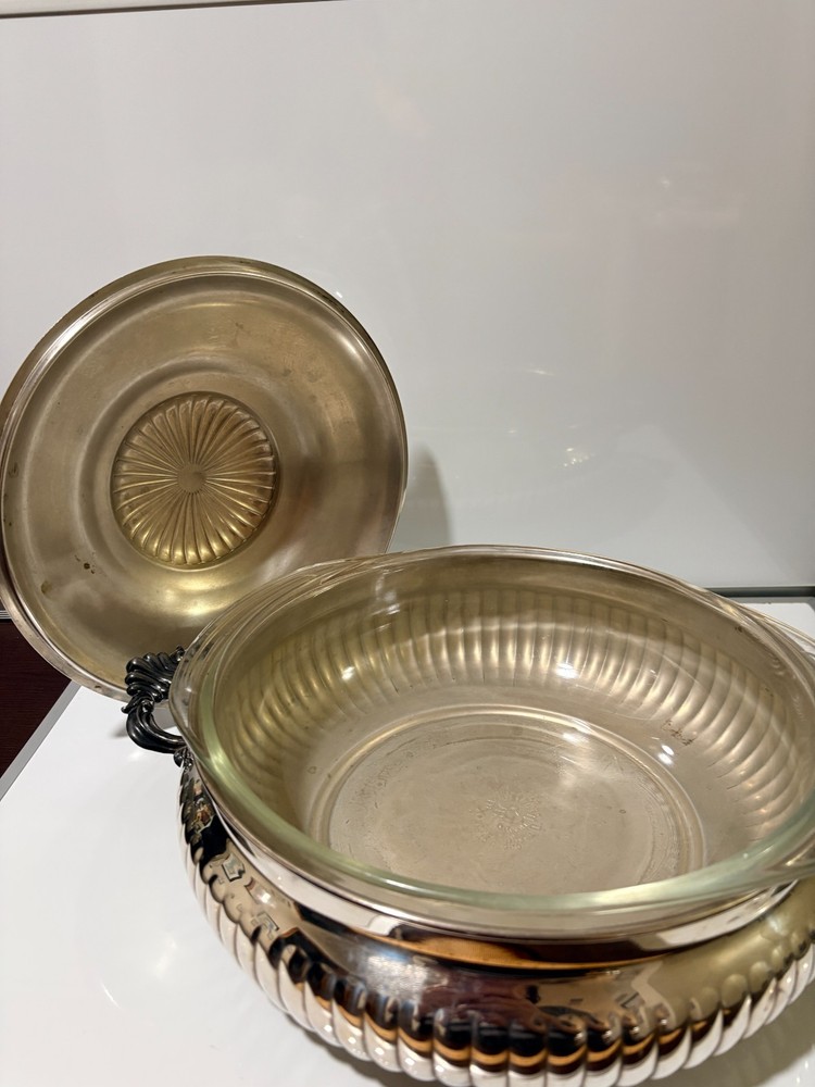 Vintage Kent Silversmiths Silverplate Covered Casserole Dish Pyrex Insert