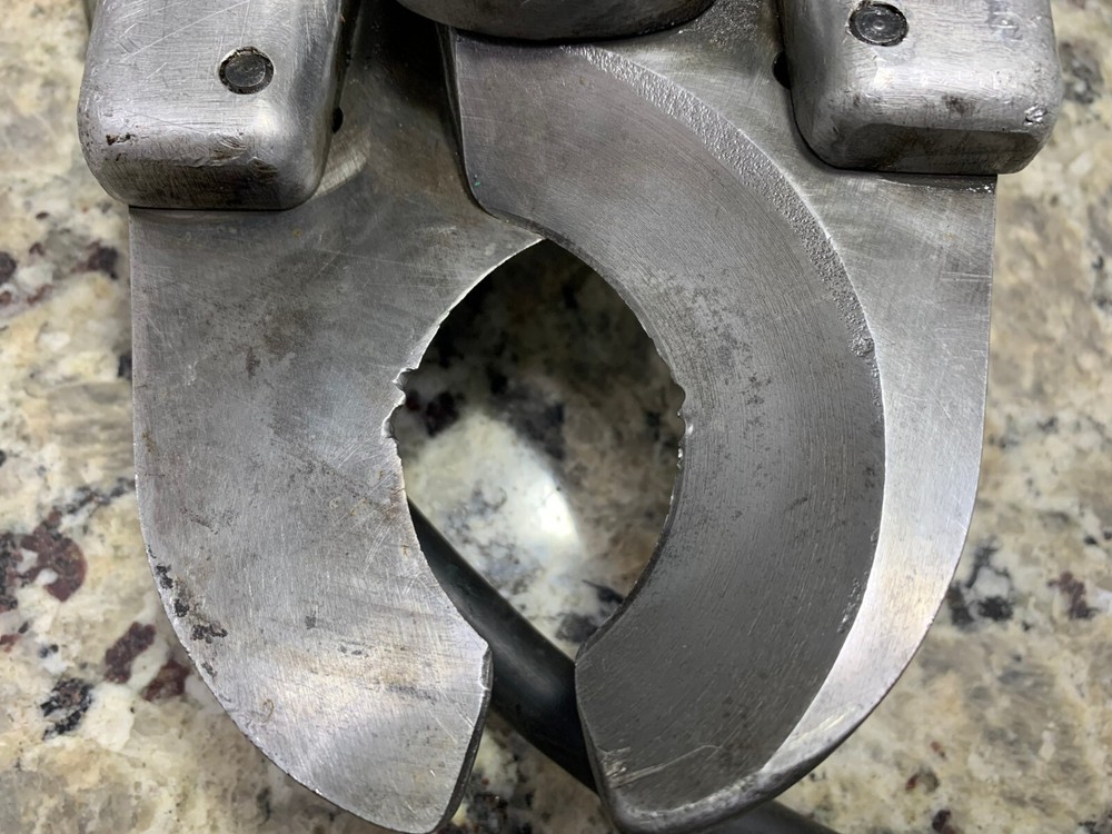 GREENLEE 750 HYDRAULIC CABLE CUTTER