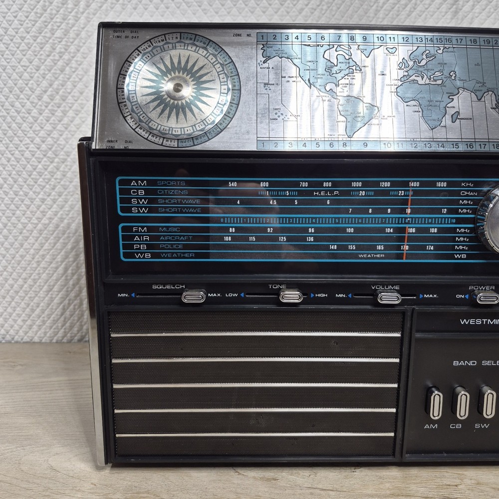 Vintage 70's 1425 Westminster Solid state World Time Ham operators multiband