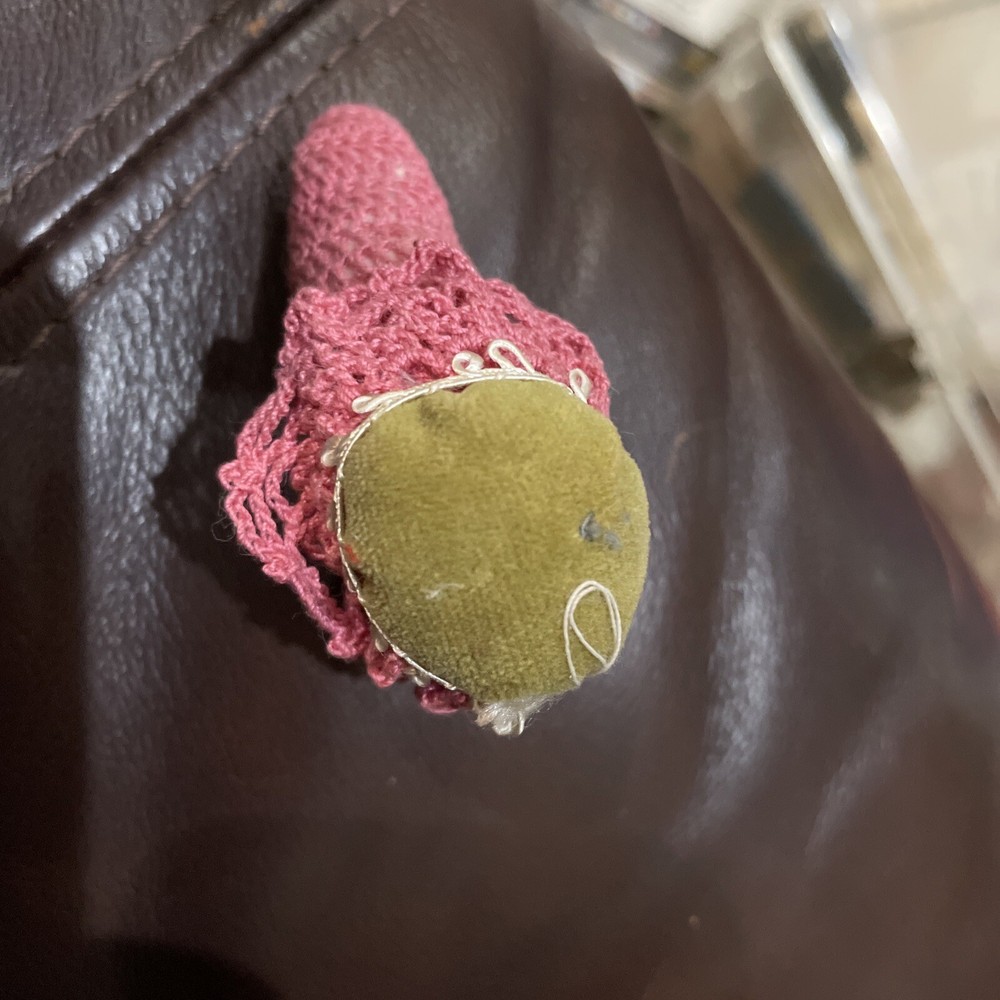 Vintage Susan Bates Pin Cushion