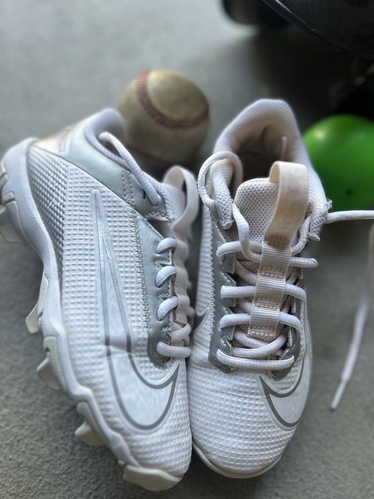 Nike Baseball Young 2.5Y