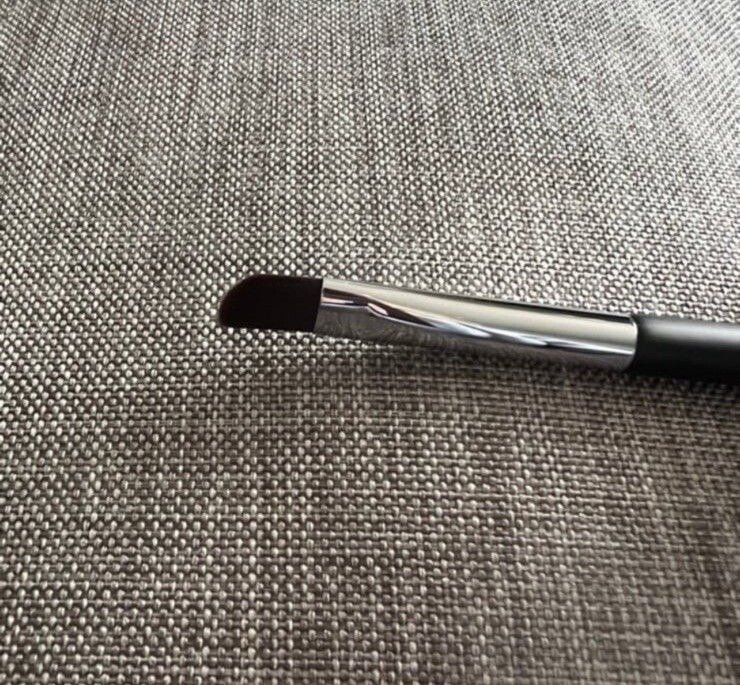 Chanel No. 27 Cream Eyeshadow Brush ~NEW~