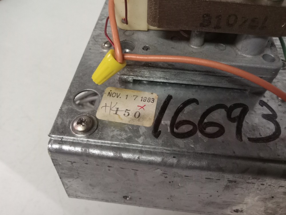 Heliotrope Flo-Verter HM 4000 12 VAC Motorized 2" CPVC 3-Way Diverting Valve NOS