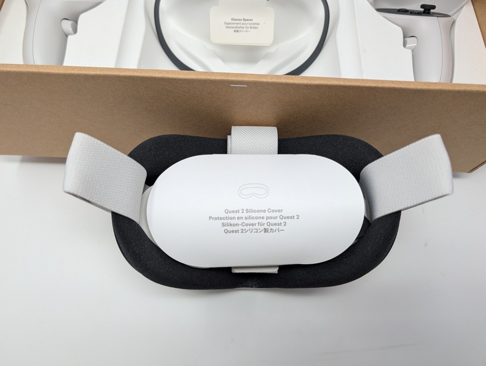 Open Box, Oculus Quest 2 Virtual Reality Headset 128GB, Includes Controllers