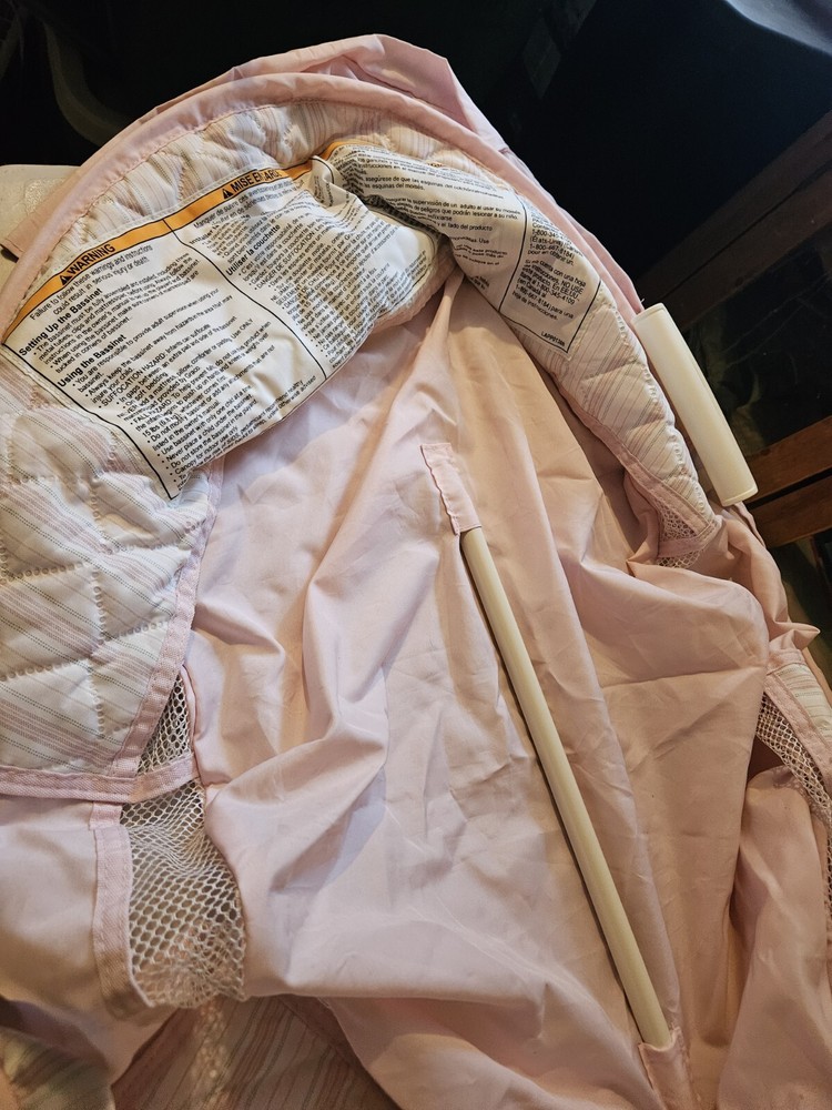 Travel Lite Pack N Play Bassinet PINK!