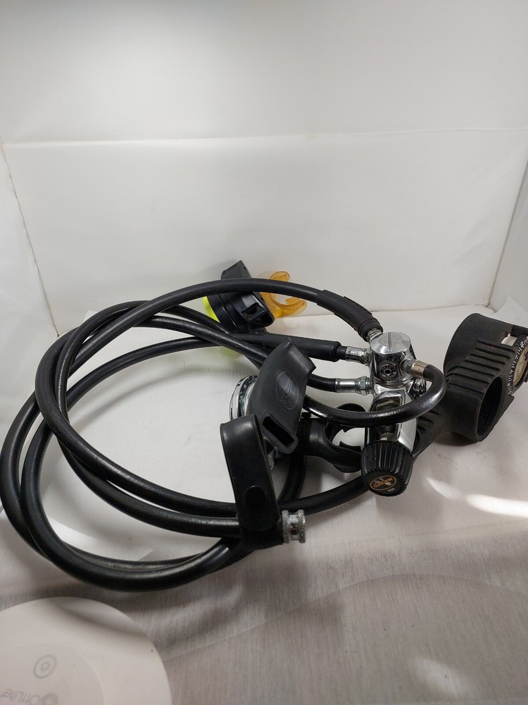 Oceanic Alpha/ Dacor Pacer Mouth Piece Dacor Regulator Dive Set UNTESTED