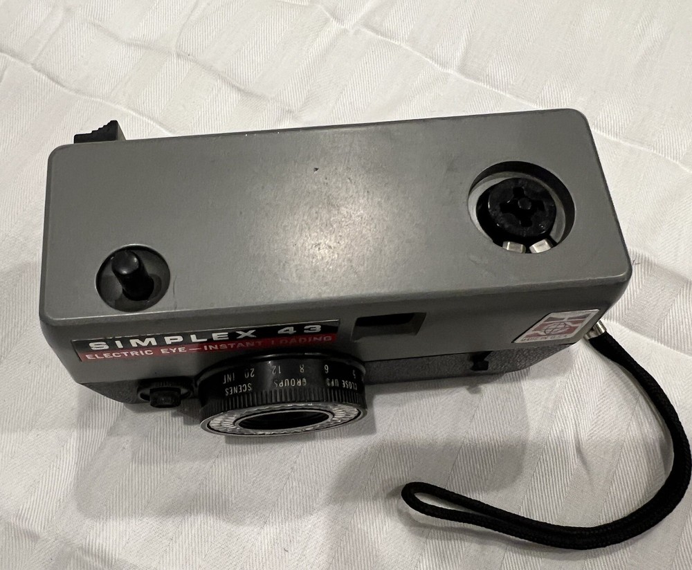 Simplex 43 Electric Eye Instant Loading Camera UNTESTED Vintage USA Made