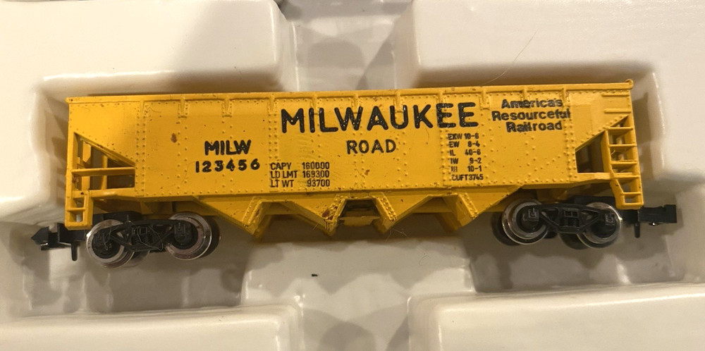 Model Power N Scale "Shifty Sam" Electric Train Set #1180