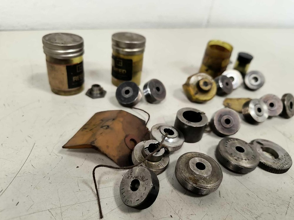 Reed B8 Thread Rolling Head Attachment with Assorted Thread Roll Dies B&S