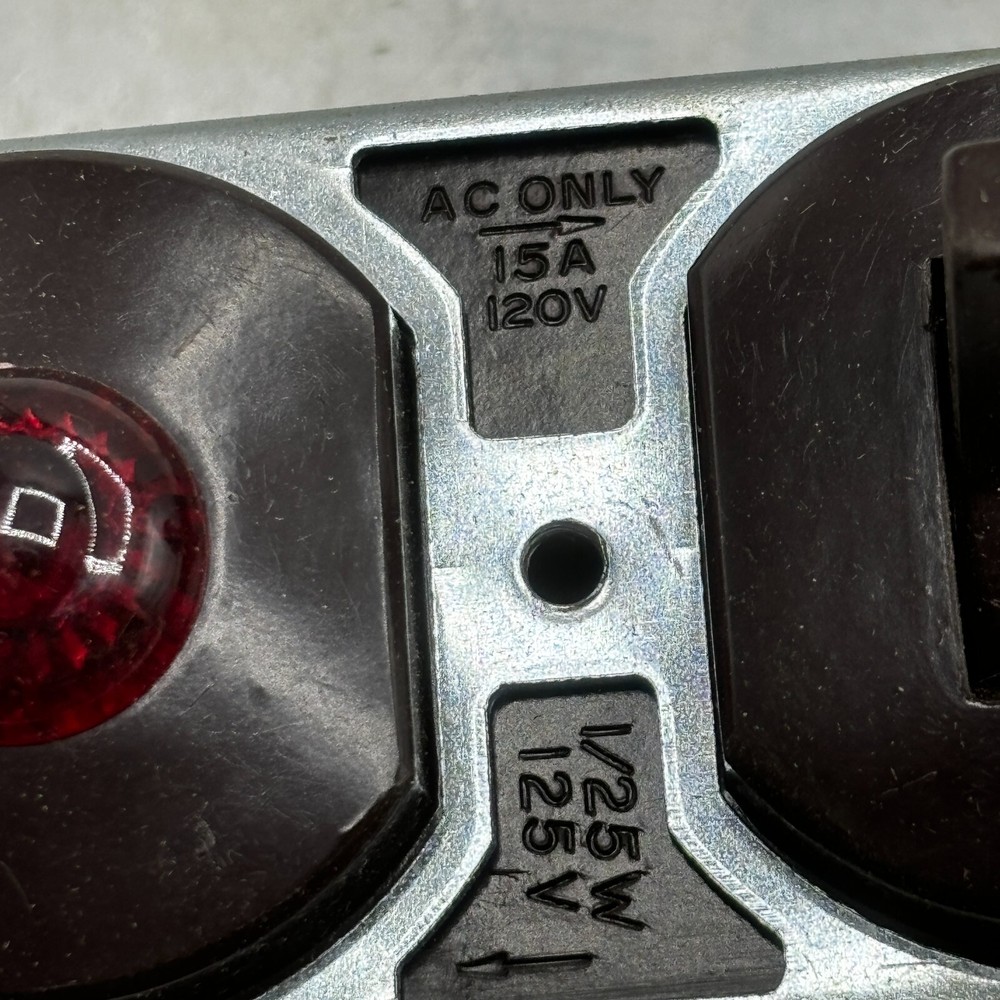 6405 BRYANT Combination Device Single Pole Switch ⭐