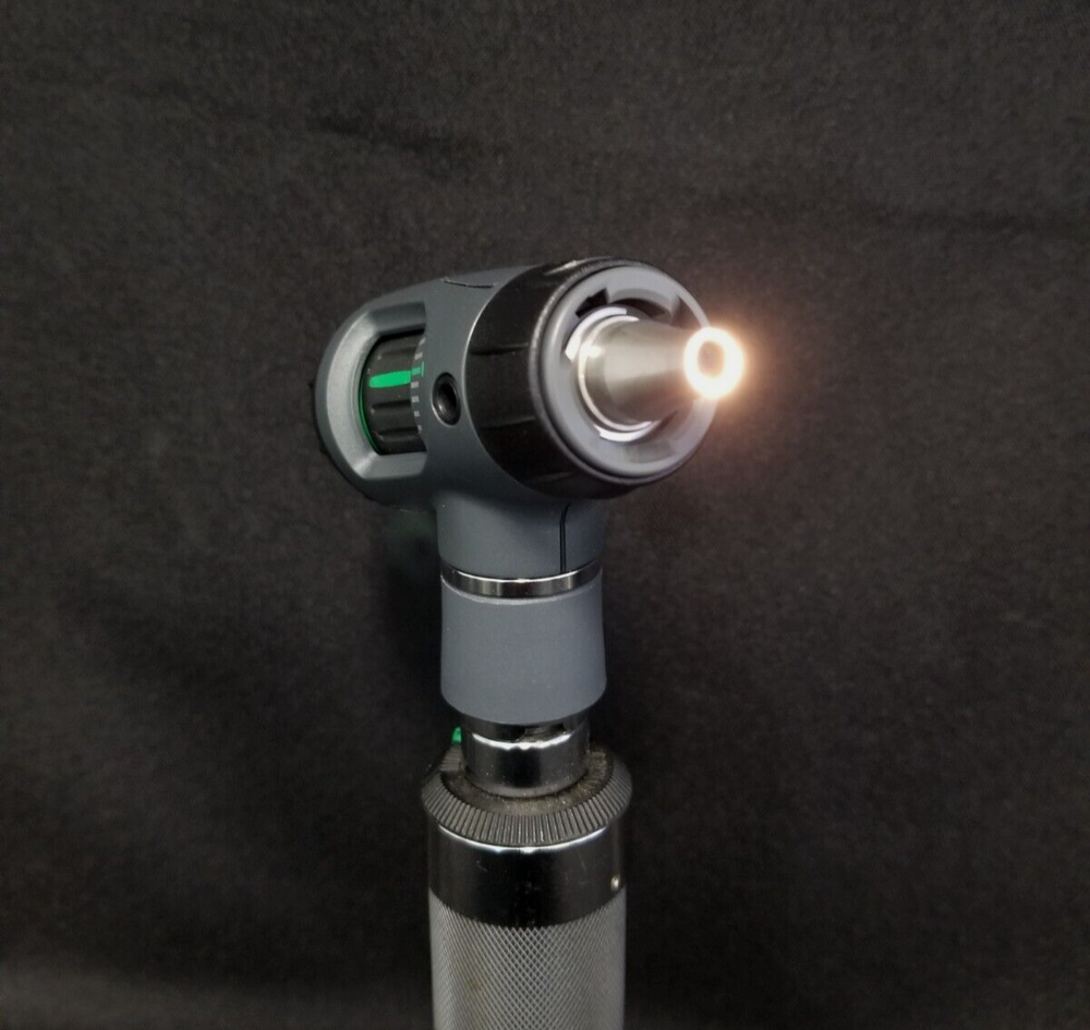 Welch Allyn Macroview Set with Ophthalmscope and Plugin Handle