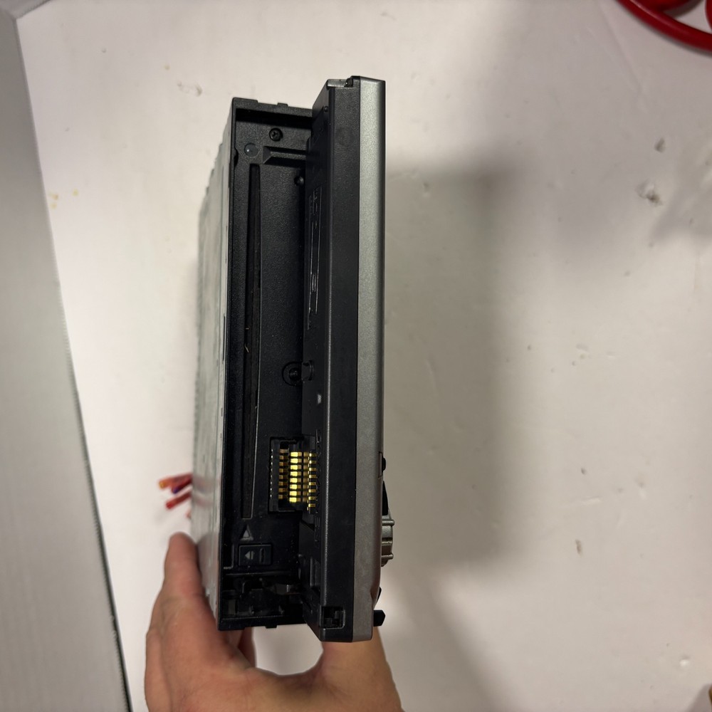 Kenwood CD Receiver - KDC-3022, w/ Removeable Faceplate, UNTESTED