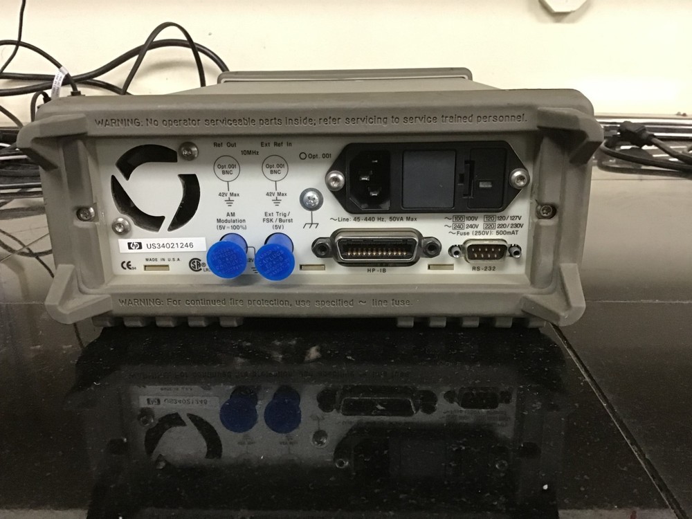 HP 33120A 15MHz Function / Arbitrary Waveform Generator