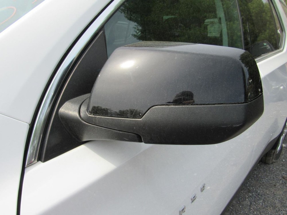 TRAVERSE 2021 Glove Box 1042784