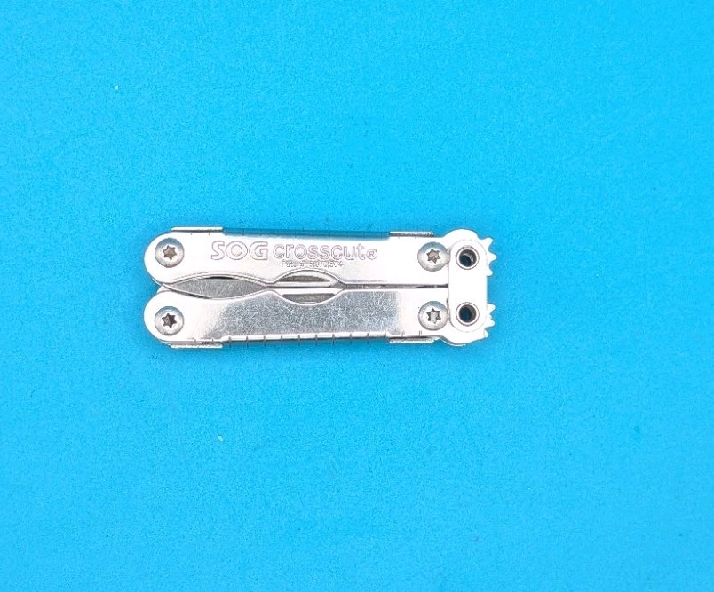 SOG Crosscut Multitool Knife!