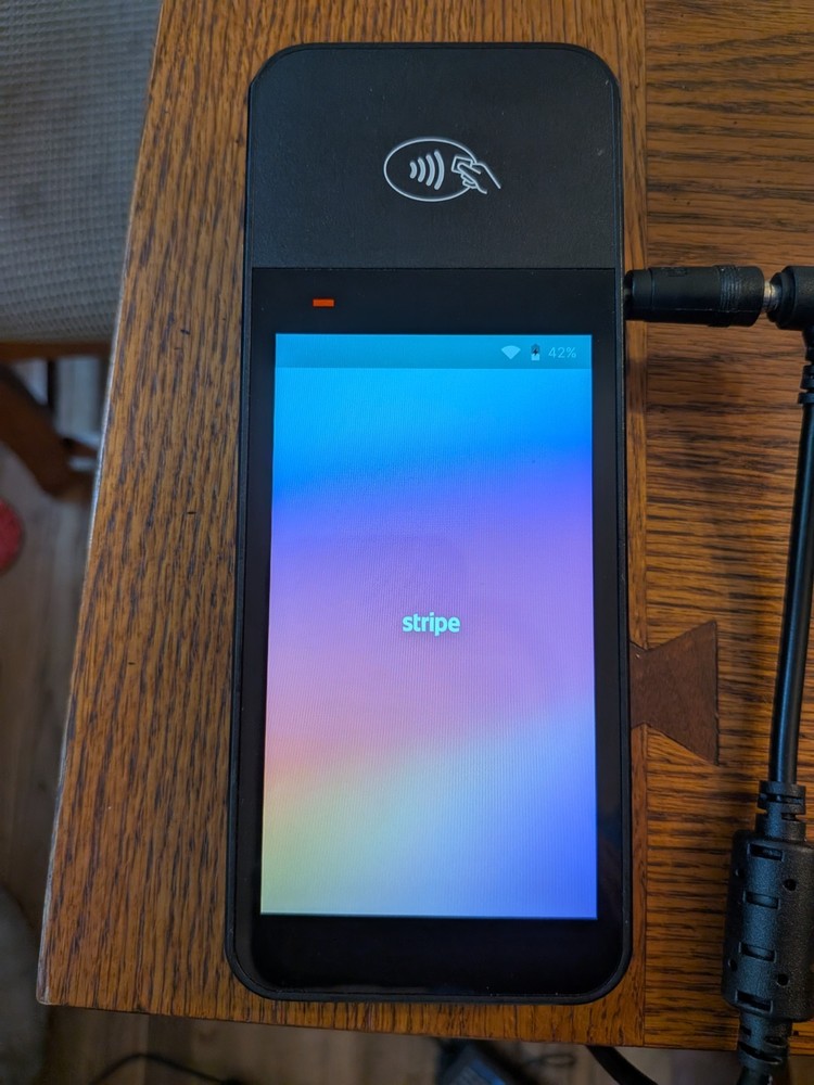 Wise POS E Card Reader, Handheld Portable, NFC, Chip Reader, LCD Screen, Stripe