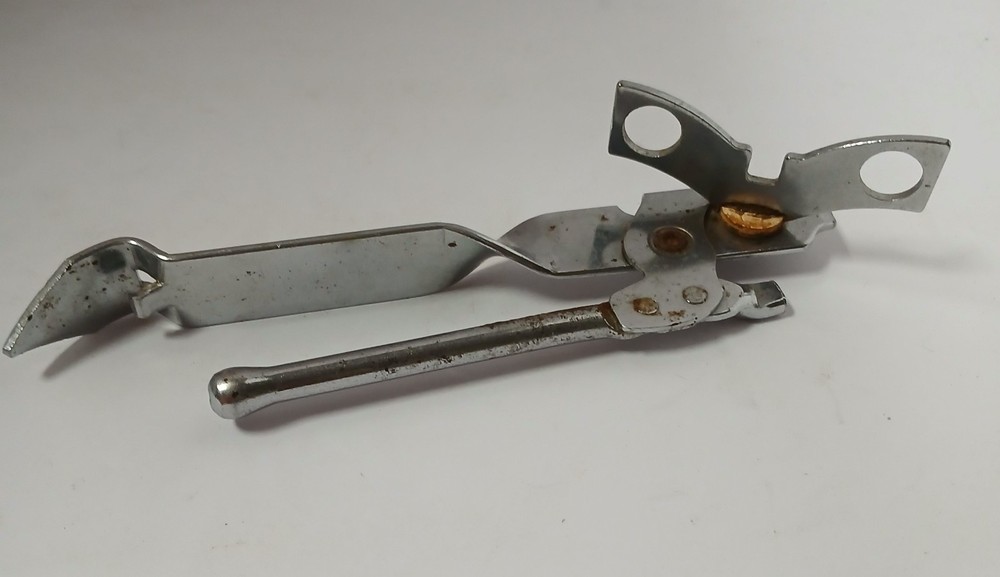 Vtg Can Openers (Manuel)