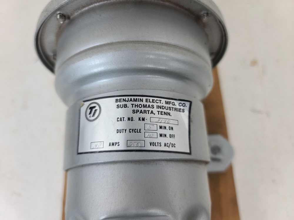 Thomas Ind. Benjamin Products Electrical Horn KM-8170