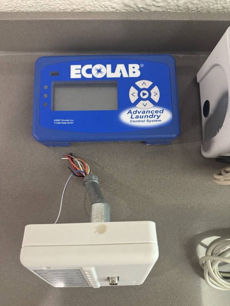 ECOLAB Advanced Laundry Control System Full Set Model LM4000 (Untested AS-IS)