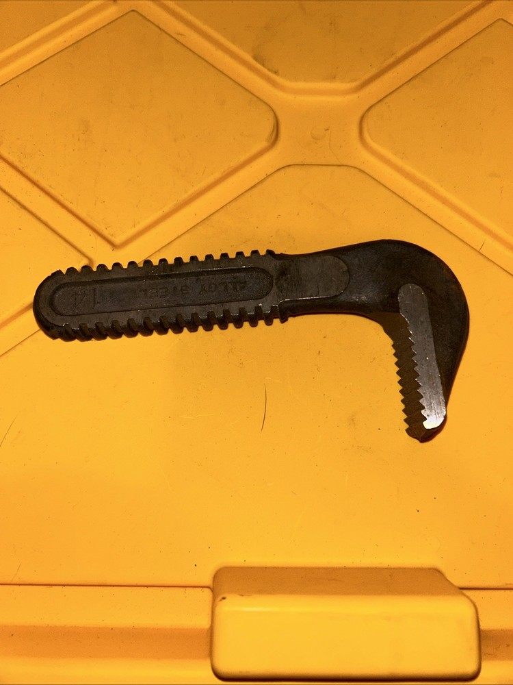 Ridgid 32490 Offset Hook Jaw #14