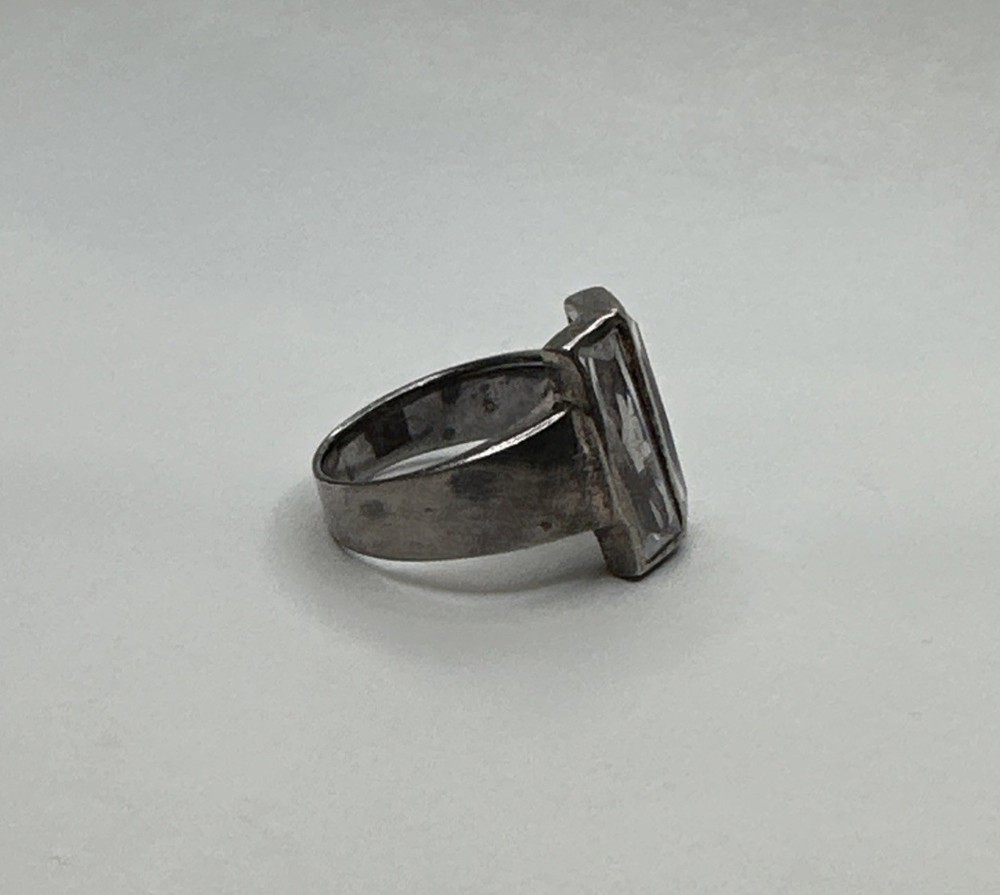 Vintage 925 Sterling Silver Cut Clear Modern Statement Ring / Size 8.5