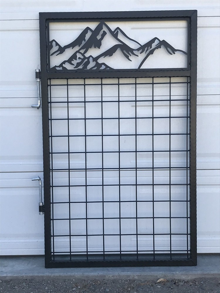 Steel gate - decorative / mountains