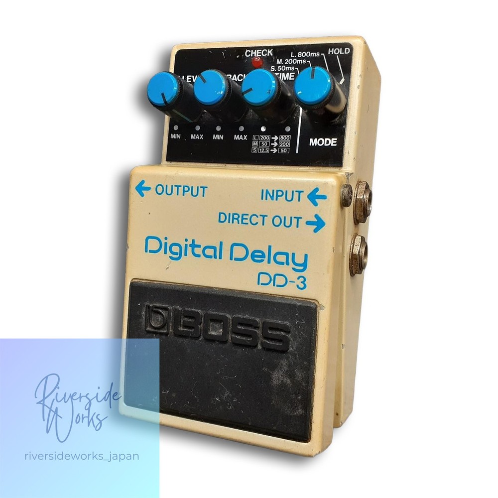 BOSS DD-3 Digital Delay Guitar Effects Pedal