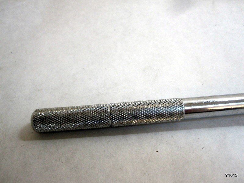 Pro No Scratch Tire Valve Stem Puller Installer Remover rubber contacts wheel