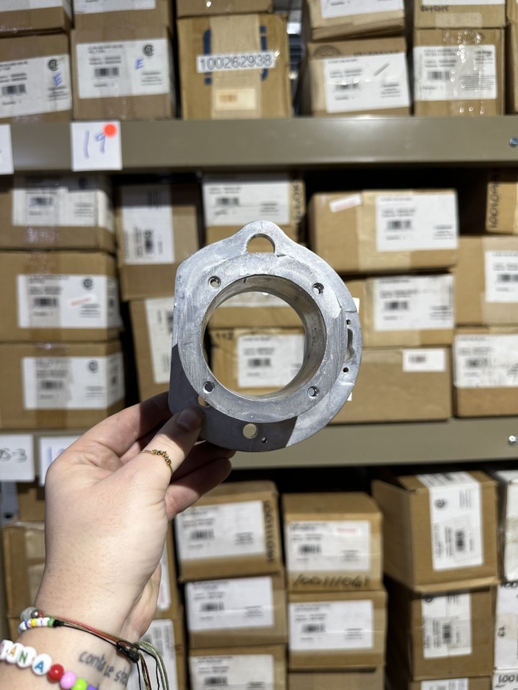 100077270 | 320718-000 | A.O. Smith Blower Adapter