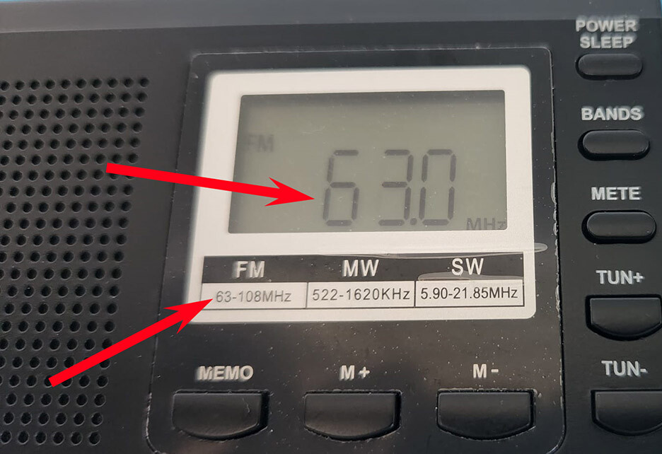 SET - Micro Spy Bug operating outside FM broadcasting area & special FM receiver